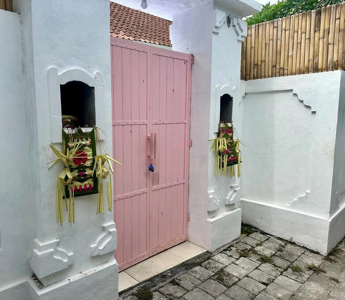 The Pink Door Villa Legian   Legian (Bali)