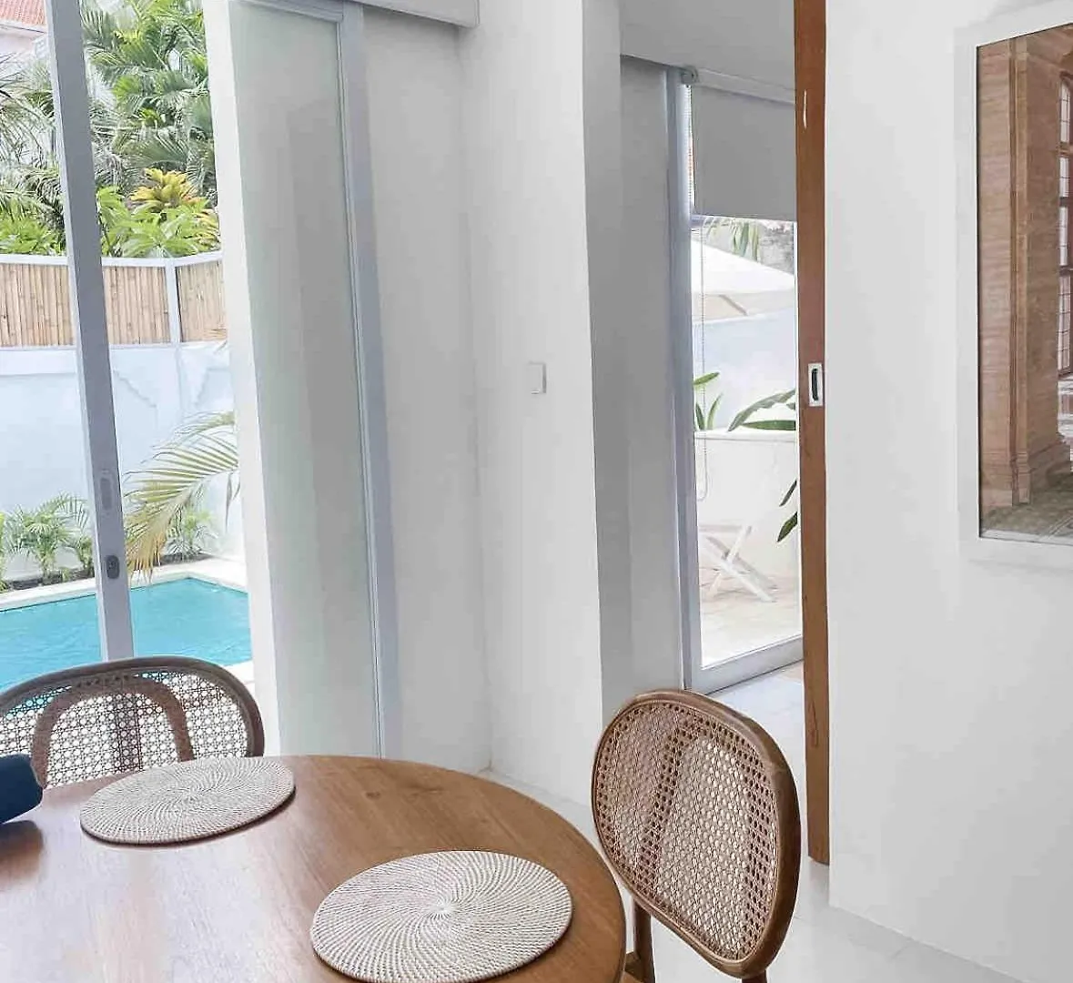 The Pink Door Villa Legian  Legian (Bali)